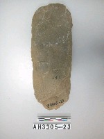 藏品(大長條形打製石斧)的圖片